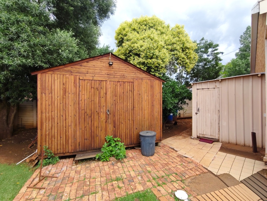 3 Bedroom Property for Sale in Pellissier Free State